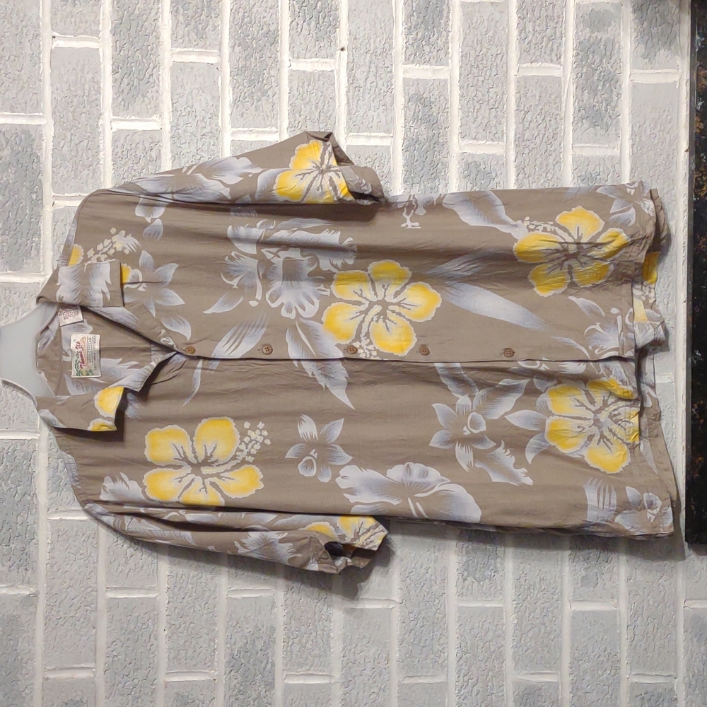 FREE w/ Bundle Thums Up Sportswear Button Down Hawaiian Tropical Floral Shirt XL